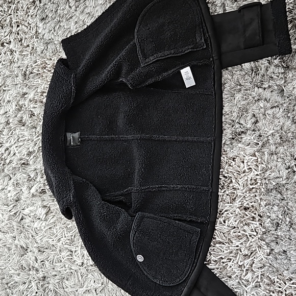 Dynamite Cropped Shearling Peacoat in Black, Size XS - Picture 10 of 10